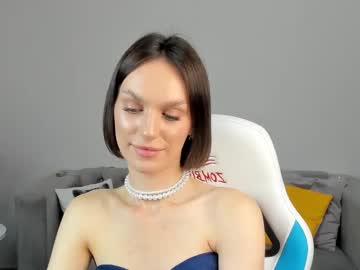 dominika foxy