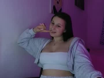 emilia luvv